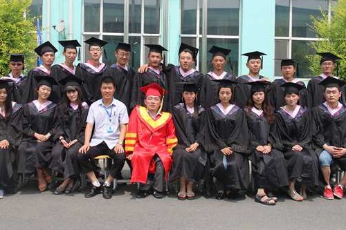 热烈祝贺东北科技职业技术学校2014届毕业生走向新的征程